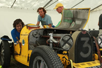 Une Bugatti du plateau Légende - 181.2 ko Une Bugatti du plateau Légende - 181.2 ko